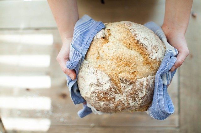 Pieczenie własnego chleba. 3 powody, by to robić
